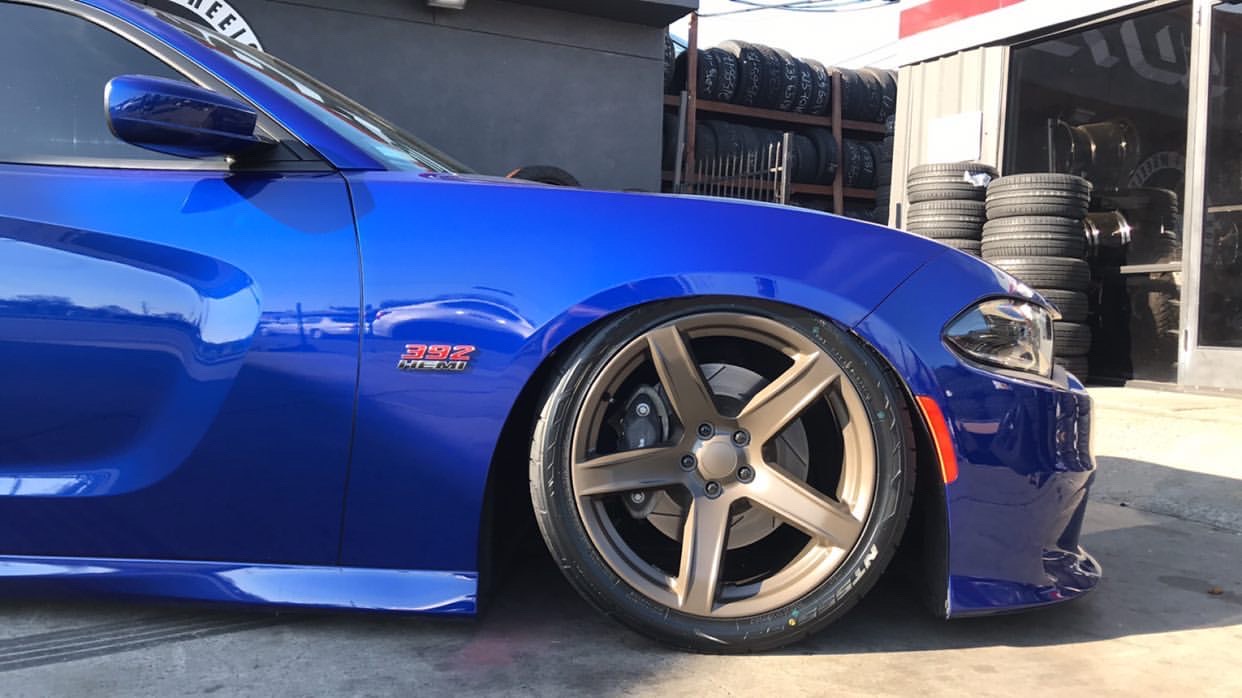 Dodge Charger Bronze FR 77