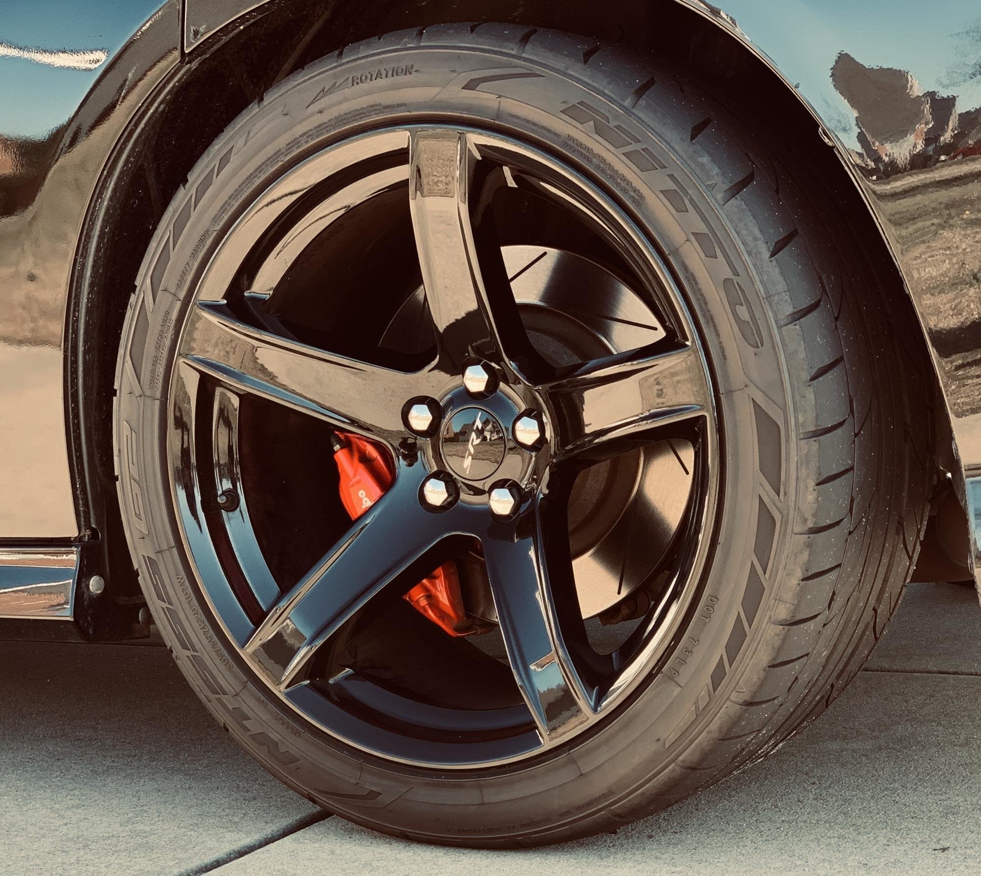 Dodge Charger Gloss Black FR 77