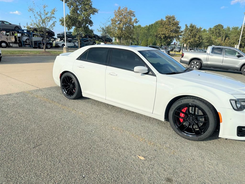 Chrysler 300 Gloss black FR 74