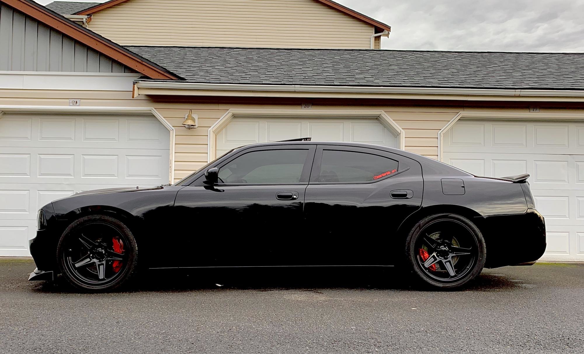 Dodge Charger Gloss Black FR 73
