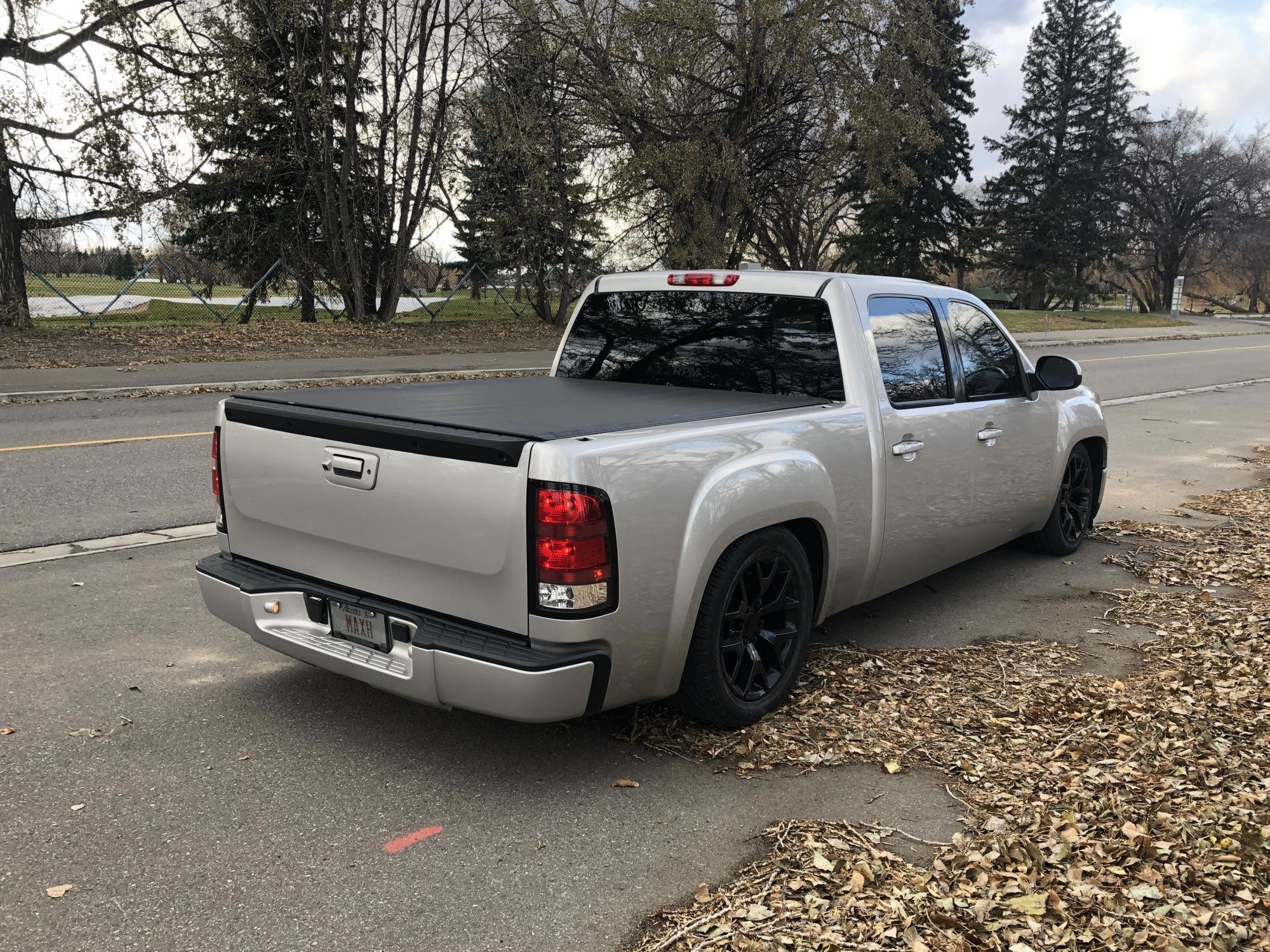 GMC Sierra Gloss Black FR 44