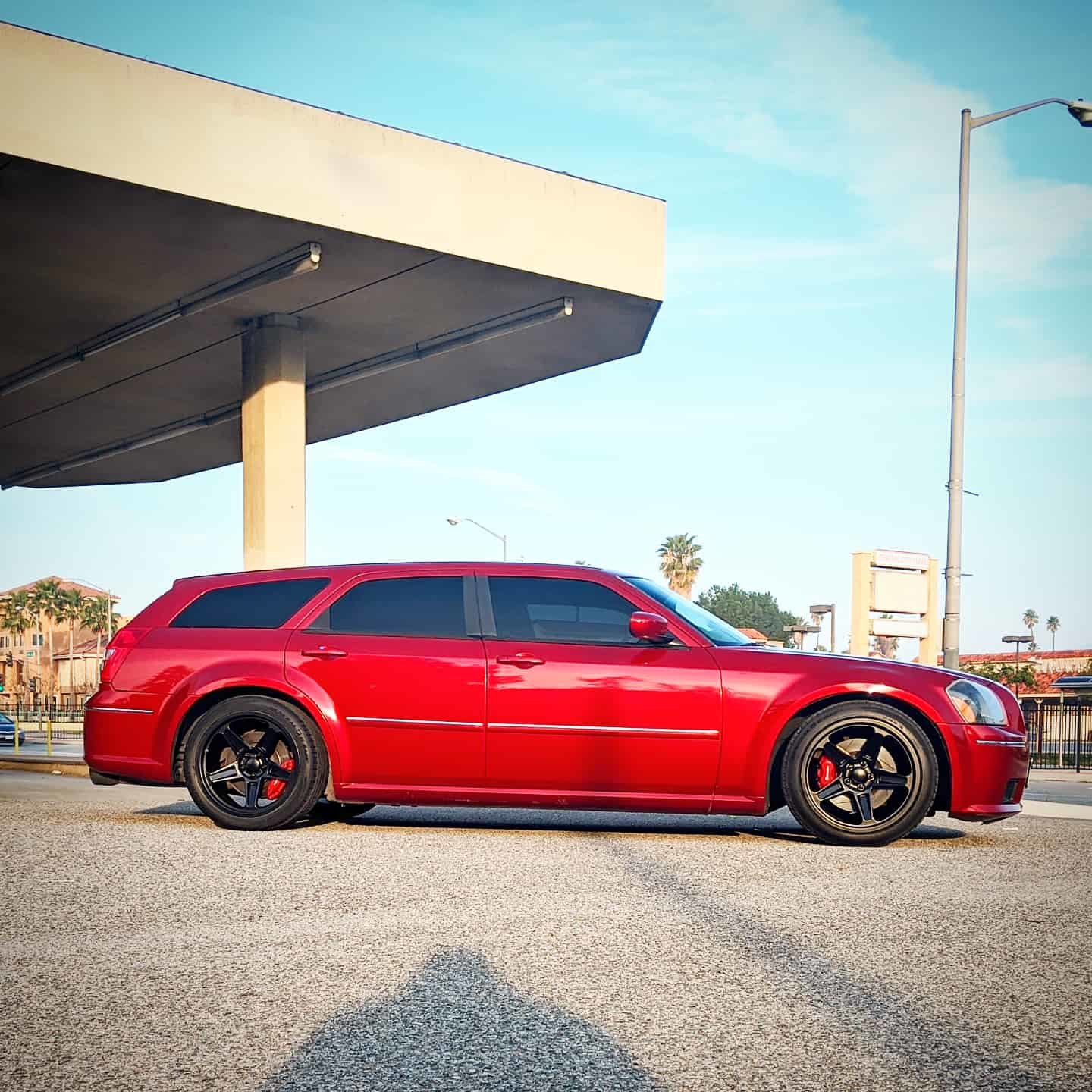Dodge Magnum Gloss Black FR 73
