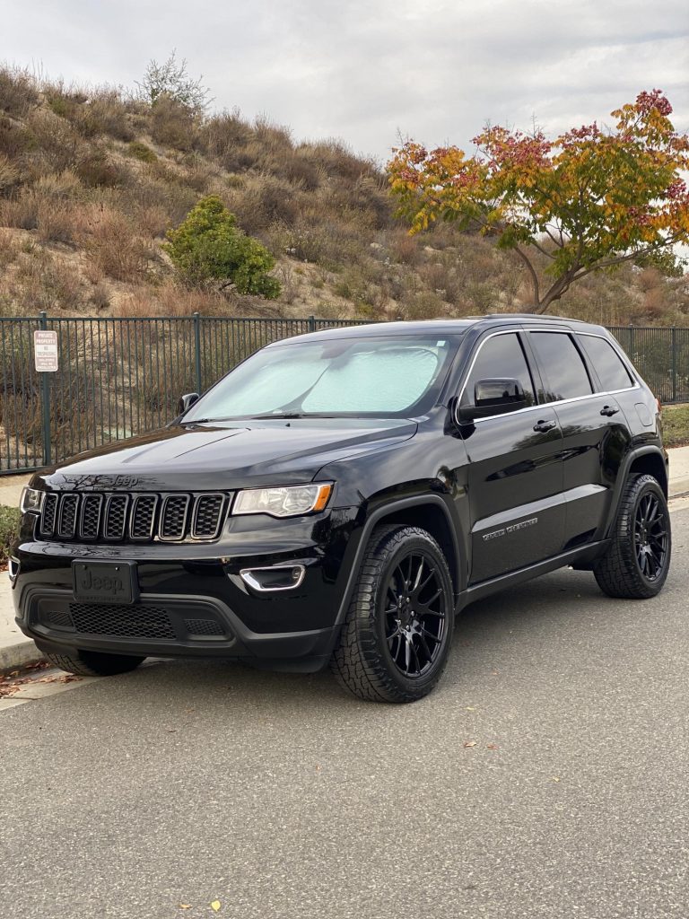 Jeep Grand Cherokee 20x10.5 Gloss Black FR 70