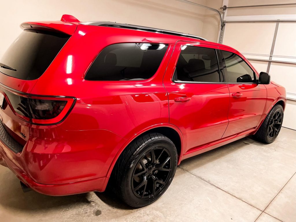 Dodge Durango 20x10 Gloss Black FR 70