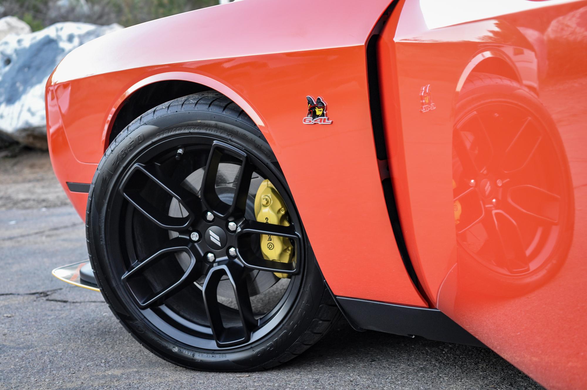 Dodge Challenger Gloss Black FR 74