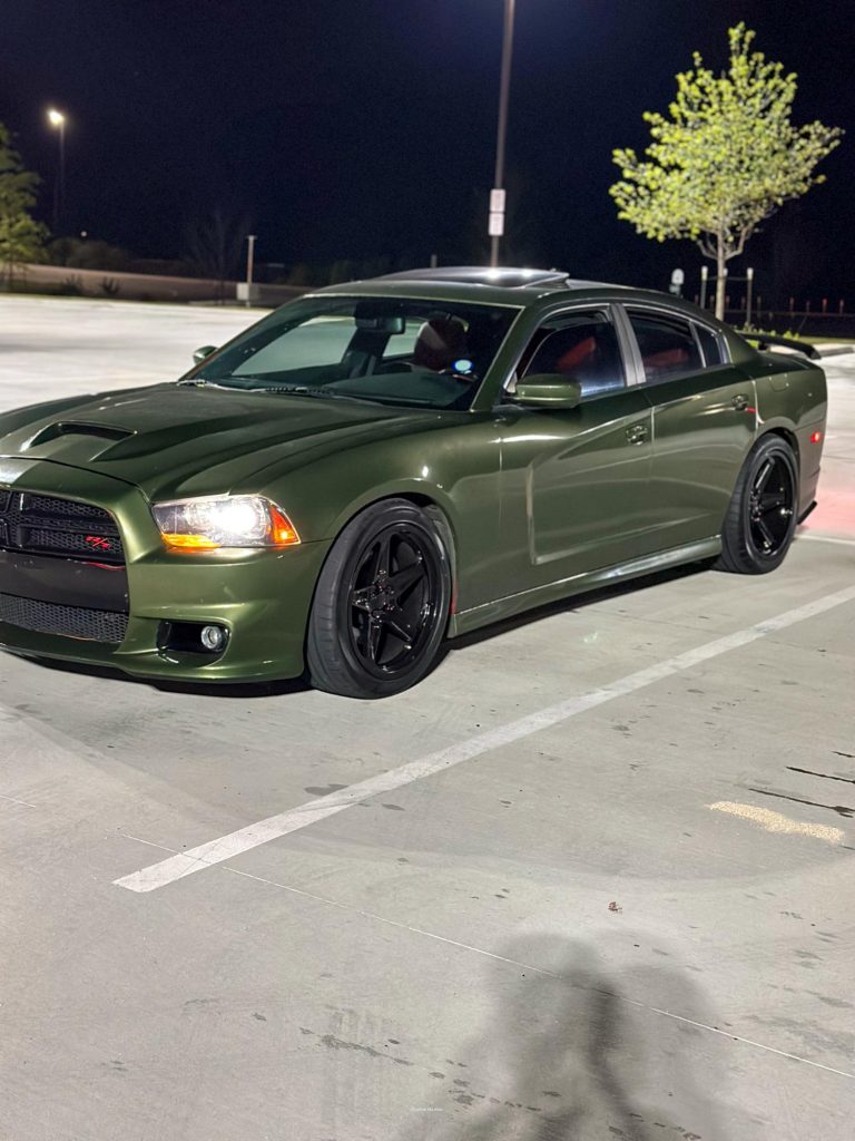 Dodge Charger Gloss Black FR 73