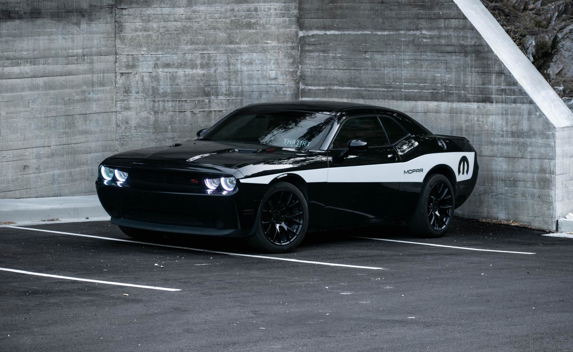 Dodge Challenger Gloss Black FR 70