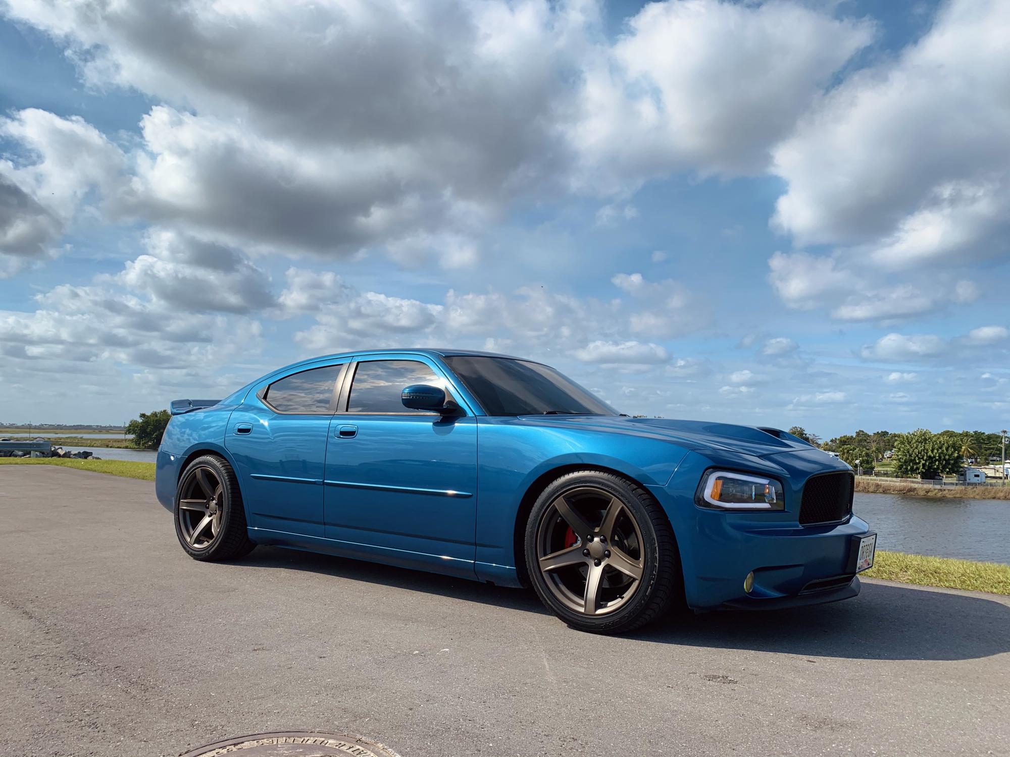 Dodge Charger Bronze FR 77