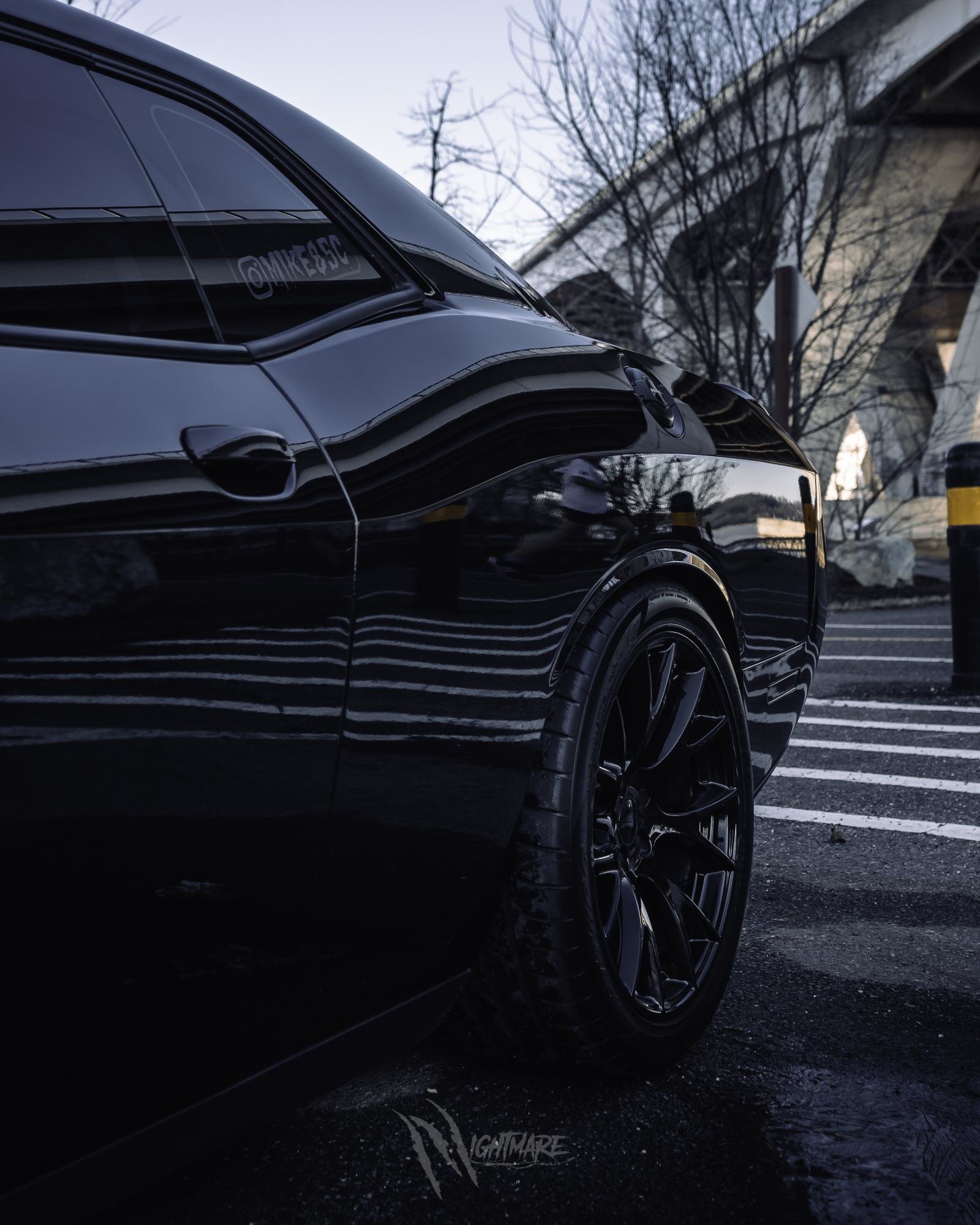 Dodge Challenger Gloss Black FR 70