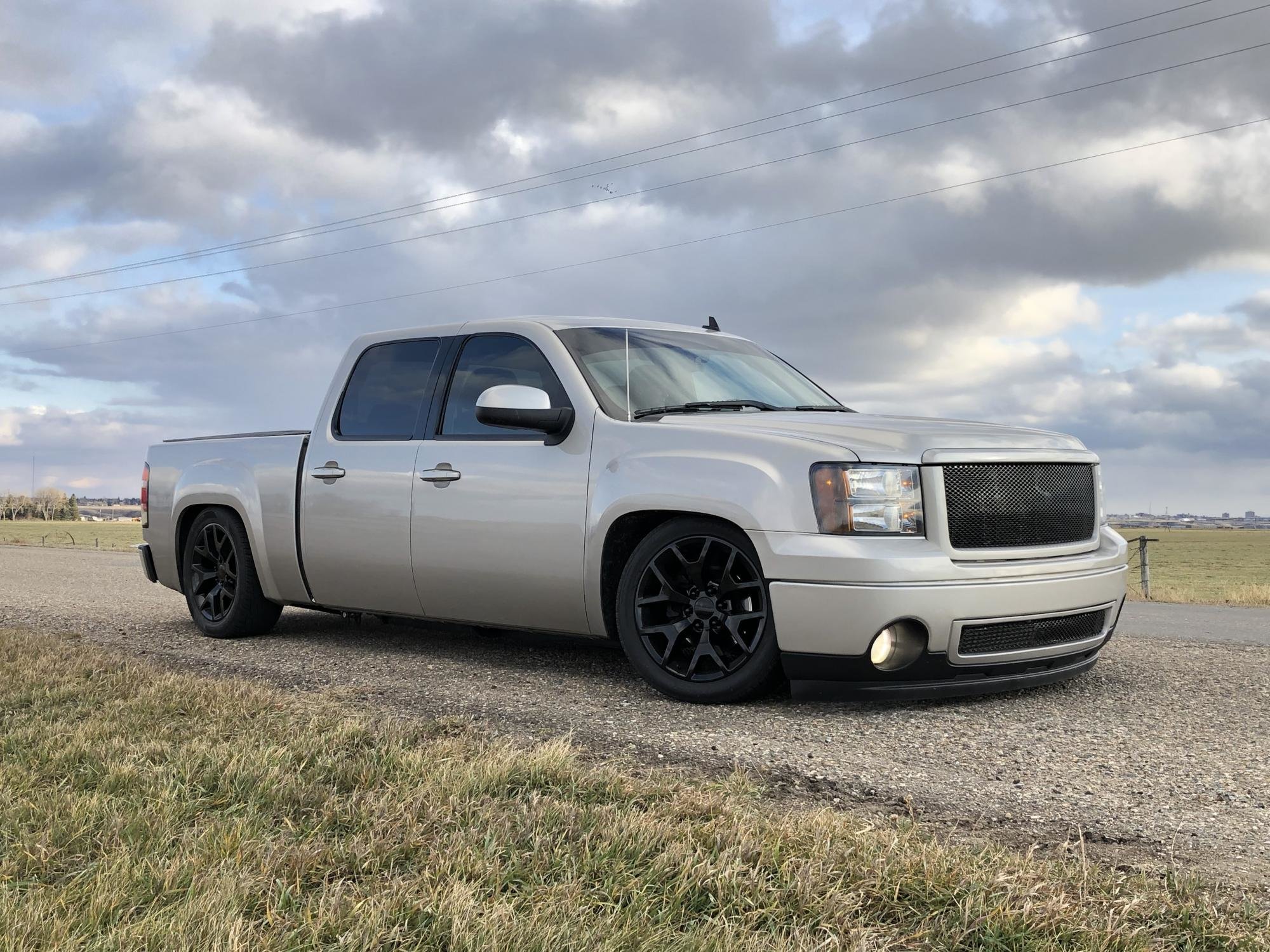 GMC Sierra Gloss Black FR 44