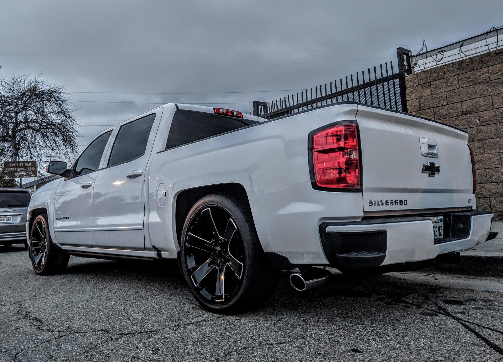 Chevrolet Silverado Black Ball Milled FR 45