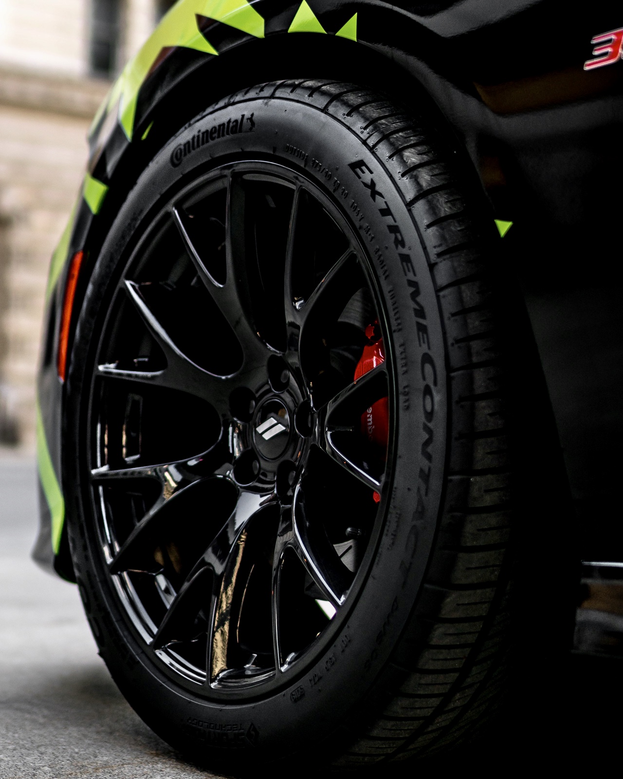 Dodge Charger Gloss Black FR 70