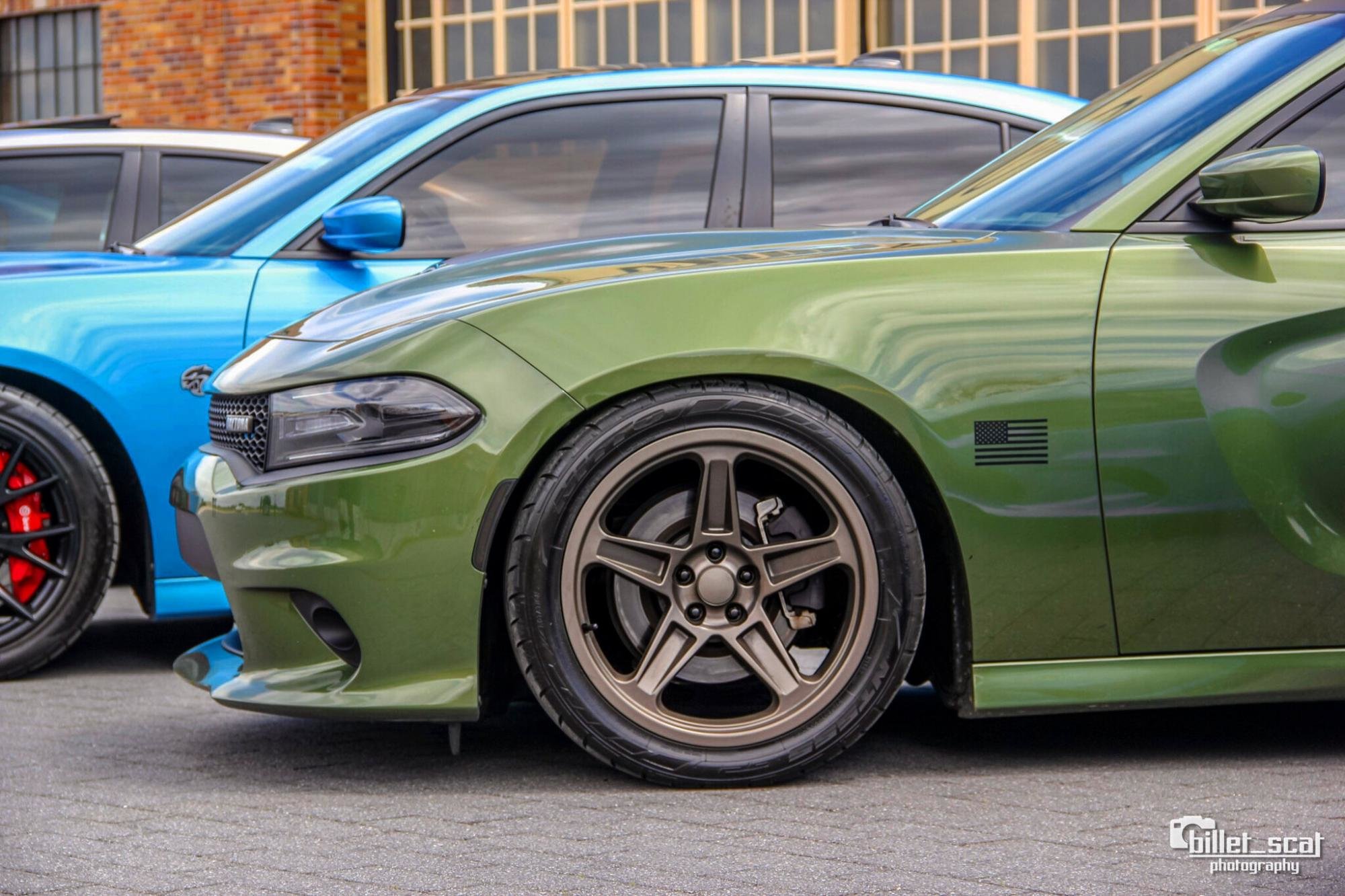 Dodge Charger Bronze FR 73