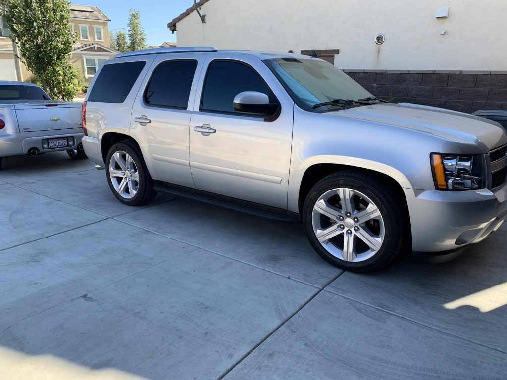 Chevrolet Tahoe 22x9 Silver FR 47