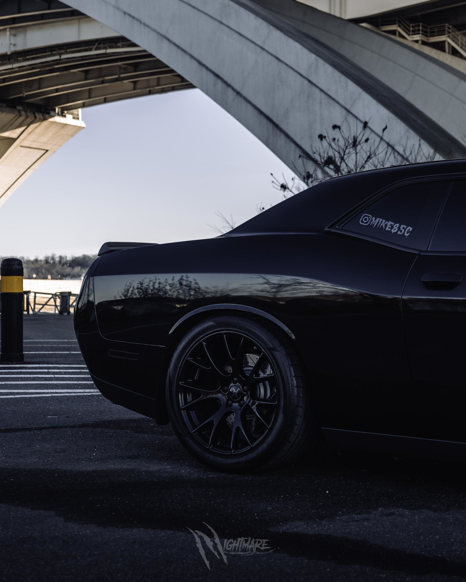 Dodge Challenger Gloss Black FR 70