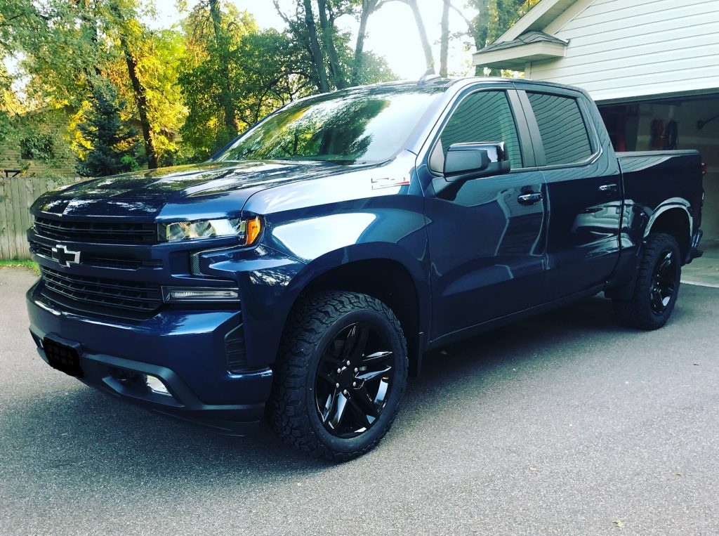 Chevrolet Silverado Gloss Black FR 94