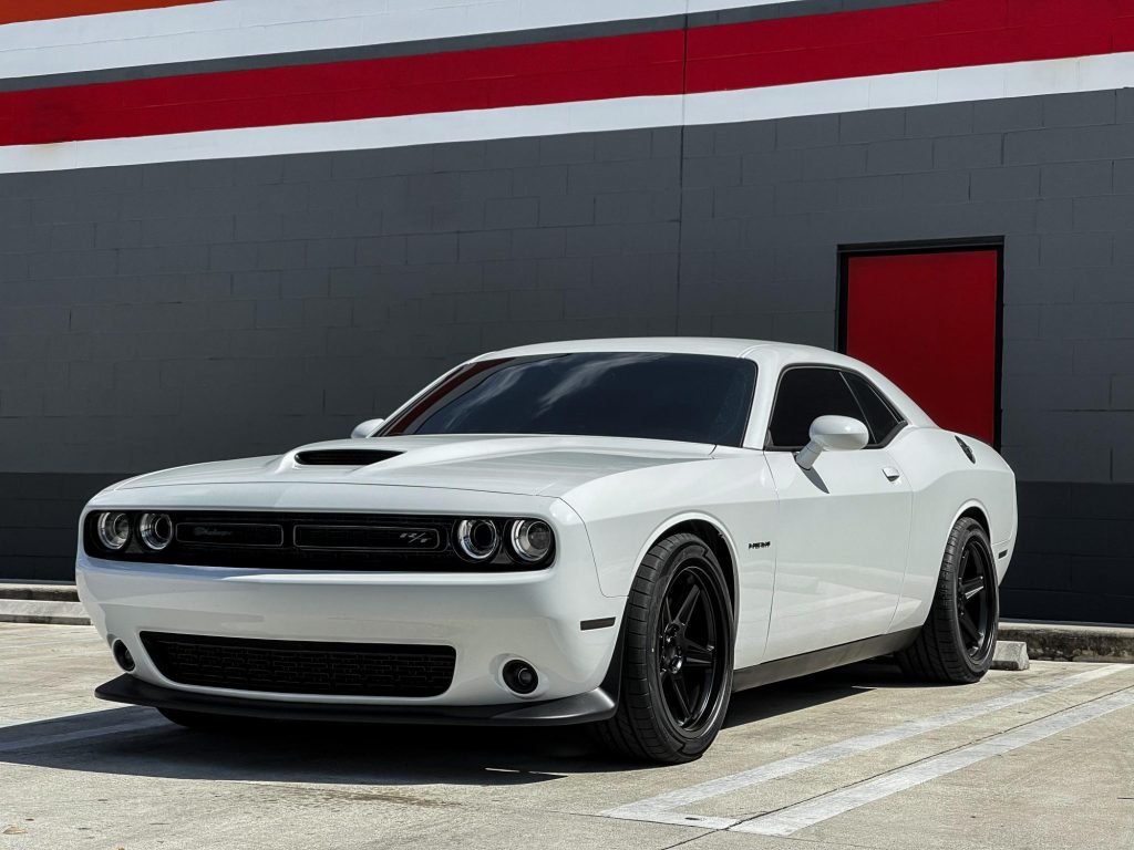 Dodge Challenger Satin Black FR 73