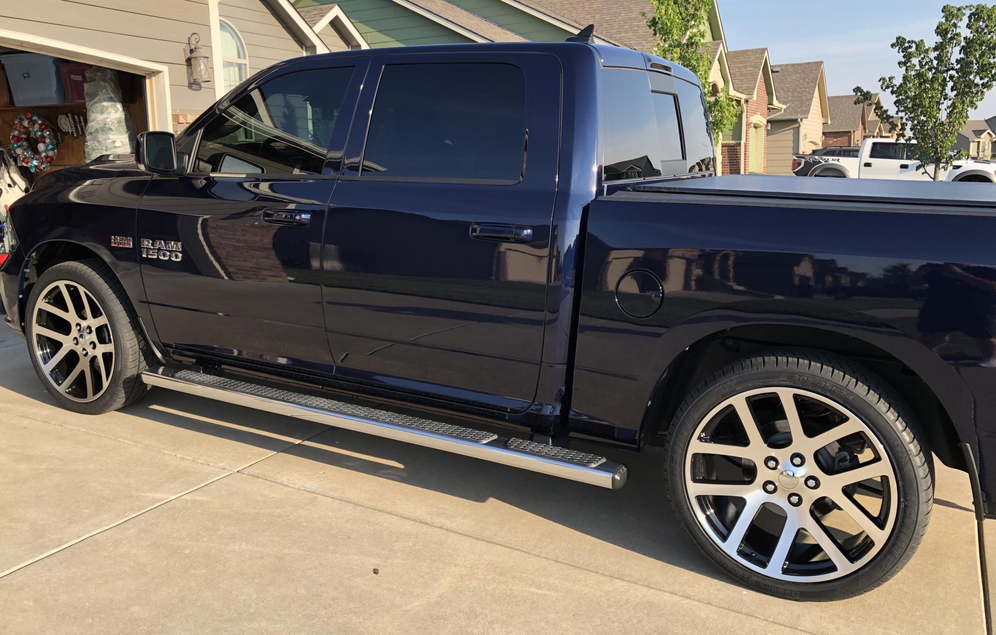 Ram Truck Ram 1500 24x10 Black Machined FR 60