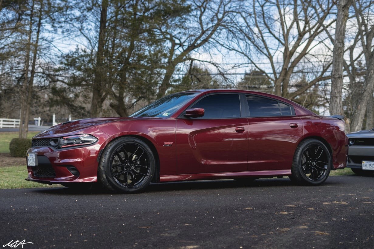 Dodge Charger Gloss Black FR 74