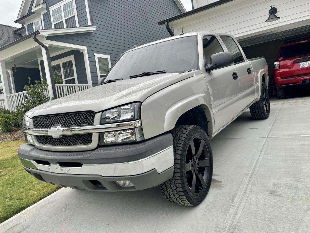 Chevrolet Silverado 22x9 Gloss black FR 32