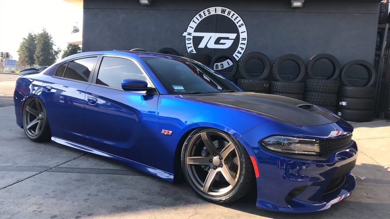 Dodge Charger Bronze FR 77