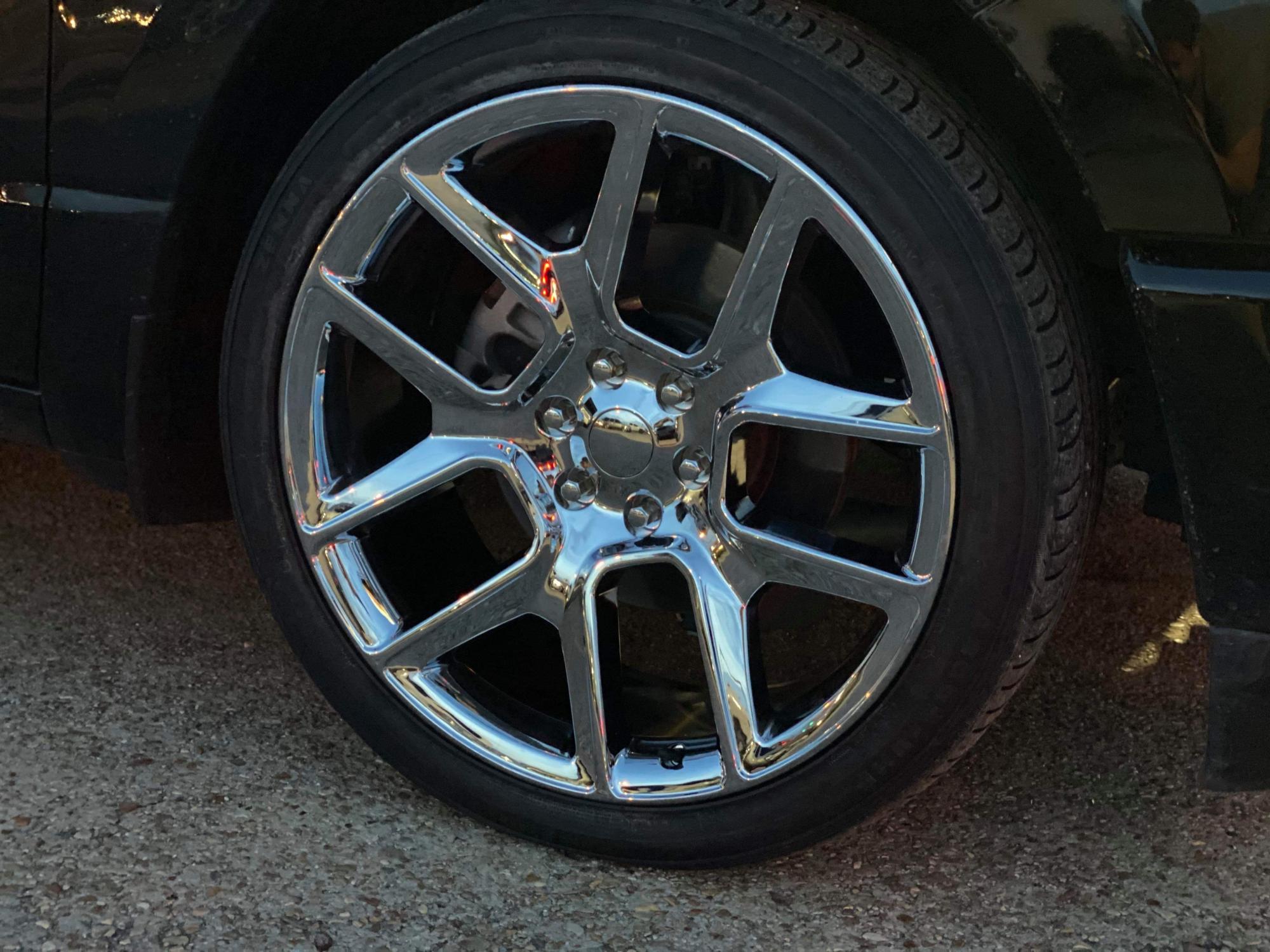 Ram Truck Ram 1500 Chrome FR 76