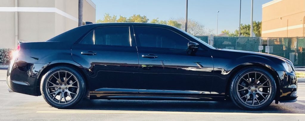 Chrysler 300 Bronze FR 70